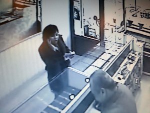 30 liralık kolye 1000 liraya satılır mı?