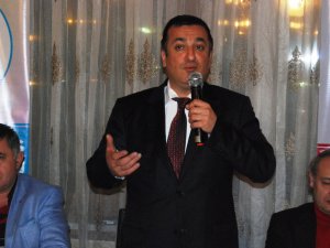 Dr. Yener: “Öpüşmeyin tokalaşın”