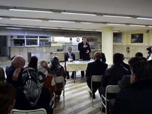 Erkoç: ''İhtiyaç sahiplerine hizmet ederken empati yapın''