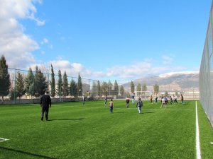 Genç Osman'a halı saha