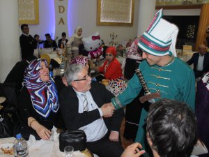 Yeniçeri damada Japon gelin