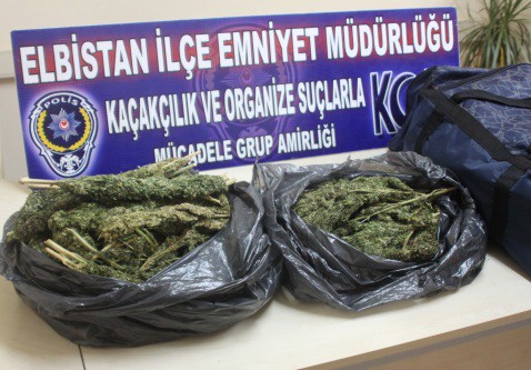 UYUŞTURUCU OPERASYONUNDA 3 KG ESRAR ELE GEÇİRİLDİ