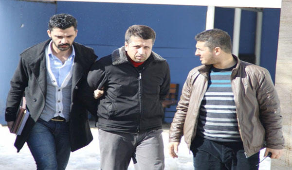 ÇALDIĞI OTOMOBİLLE YAKALANDI