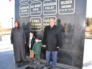 Şehit madenciler dualarla anıldı