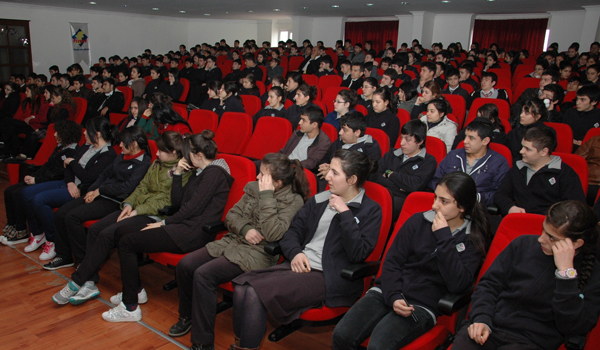 ÖĞRENCİLERE SİGARANIN ZARARLARI ANLATILDI