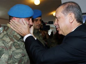 Erdoğan’dan PKK’nın korkulu rüyası komandolara ziyaret