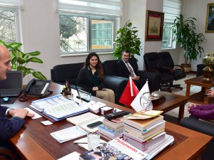 Lise öğrencilerinden Başkan Okay röportajı