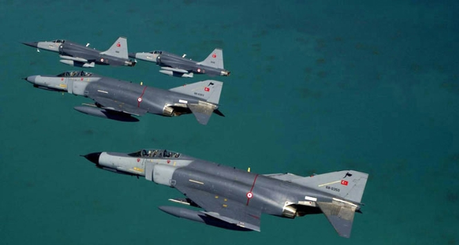 Kandil yanıyor! Bir bir yok oluyorlar