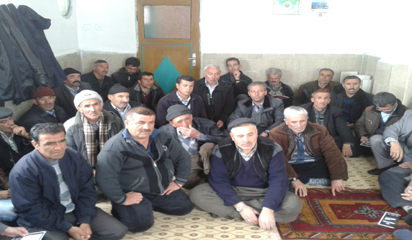 ELBİSTAN İLÇE GIDA TARIM ve HAYVANCILIK MÜDÜRLÜĞÜ TEKNİK ELEMANLARI TARAFINDAN KIRIM KONGO KANAMALI ATEŞİ (KKKA) HASTALIĞI HAKKINDA BİLGİLENDİRME TOPLANTISI YAPILDI