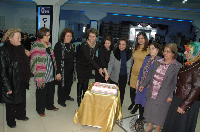 YARDIM SEVERLER DERNEĞİ 85. YILINI KUTLADI