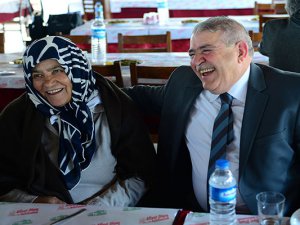 Başkan mahçiçek:Her toplumun en kutsal varlığı annelerdir