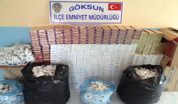 9 BİN 500 PAKET KAÇAK SİGARA ELE GEÇİRİLDİ