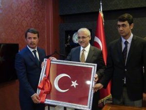 Vali Güvençer'den veda ziyareti