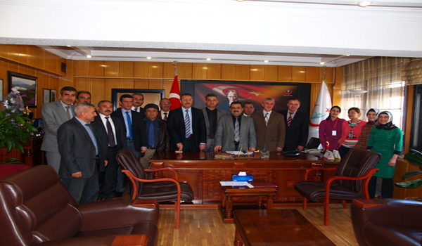 ÇEVRE SAĞLIĞI TEKNİSYENLERİ DERNEĞİN DEN İL SAĞLIK MÜDÜRÜNE ZİYARET