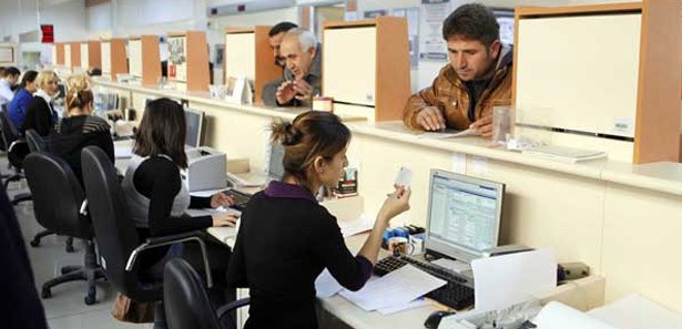 HÜKÜMET BÜROKRATLARI GELİYOR