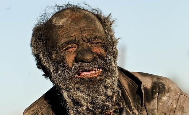 60 yıldır yıkanmayan adamın birbirinden ilginç görüntüleri