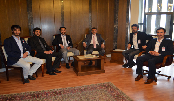 PAKDİL ÜNİVERSİTE ÖĞRENCİLERİNİ KABUL ETTİ