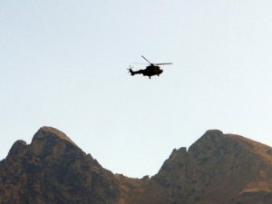 Askeri üsse saldırı: 3 asker yaralı