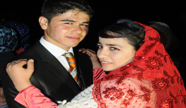 BULDUĞU 4 BİN LİRAYI SAHİBİNE TESLİM ETTİ