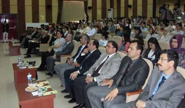 ZİRAAT FAKÜLTESİNDEN BİLİNÇLİ GIDA TÜKETİM KONFERANSI