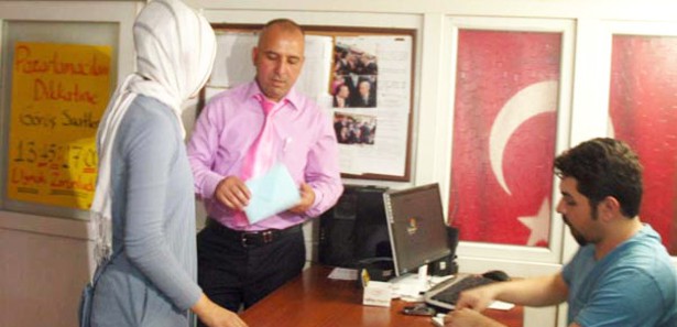 BABASINDAN KALAN MİRASI ÇALIŞANLARINA DAĞITTI