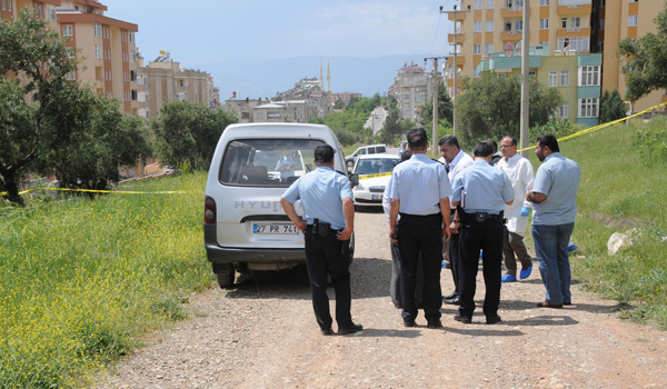 TÜFEKLE İNTİHAR ETTİ