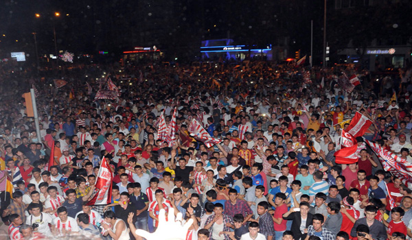 KAHRAMANMARAŞ TA ÇİFTE ŞAMPİYONLUK KUTLANDI