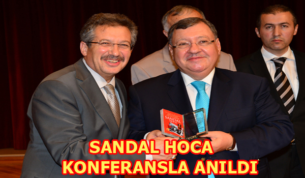 SANDAL HOCA KONFERANSLA ANILDI