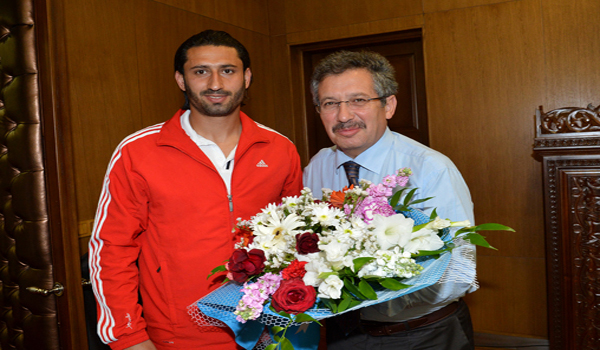 BELEDİYE FUTBOL TAKIMI BAŞKAN POYRAZI  ZEYARET ETTİ