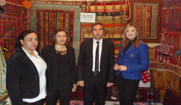 NURHAK HALK EĞİTİM MERKEZİ  YILSONU SERGİSİNİ  AÇTI