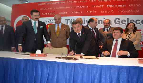 PAKDİL: YEŞİL BİNALAR, ENERJİ TASARRUFU AÇISINDAN BİR İHTİYAÇTIR