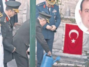 Genelkurmay Başkanı Hulisi Akar'dan anlamlı ziyaret