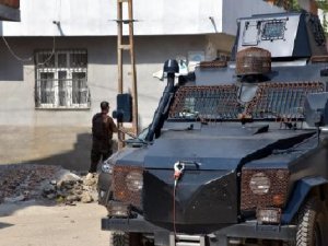 Terör operasyonu: 4'ü kadın 5 gözaltı