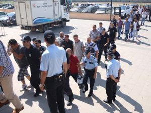 2010 KPSS sanıkları adliyeye sevk edildi