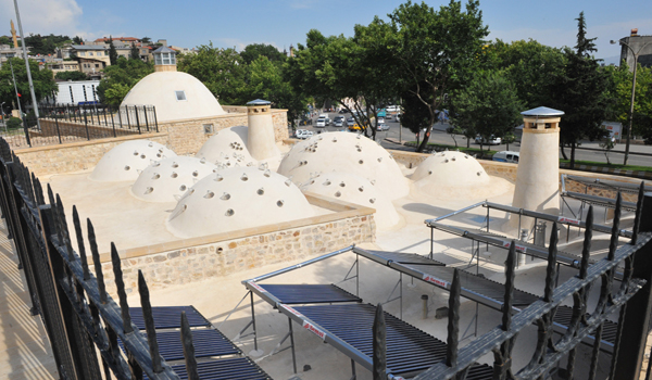 TARİHİ ÇUKUR HAMAMI HİZMETE AÇILDI