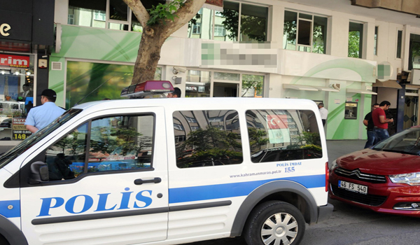 BANKAYA BOMBA İHBARI POLİSİ HAREKETE GEÇİRDİ