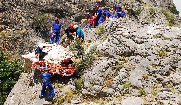 ULUSAL MEDİKAL KURTARMA EKİBİNE UYGULAMALI EĞİTİM