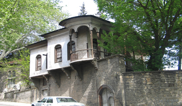 TARİHİ YAPILARIN ONARIMINA YARDIMLAR DEVAM EDİYOR