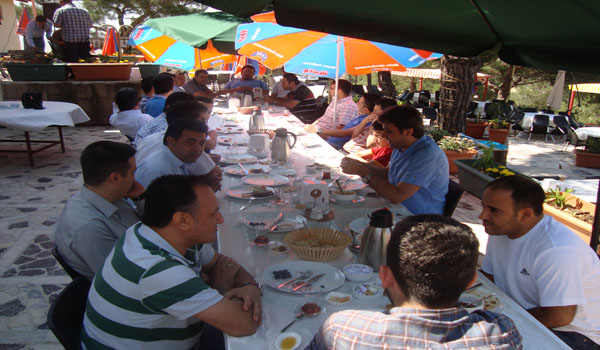 KALİDA BİLİŞİM KOMİTESİ KAHVALTI PROGRAMINDA BİR ARAYA GELDİ