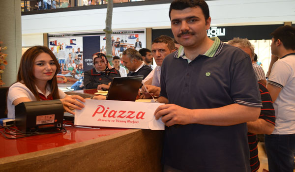 BABALARA BİR HEDİYE DE PİAZZA DAN