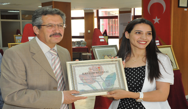 KURSİYERLERE SERTİFİKALARI DAĞITILDI
