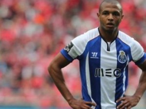 Aboubakar'dan sonra bir Portolu daha