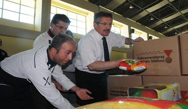 15 BİN EVDE SICAK YEMEK PİŞECEK