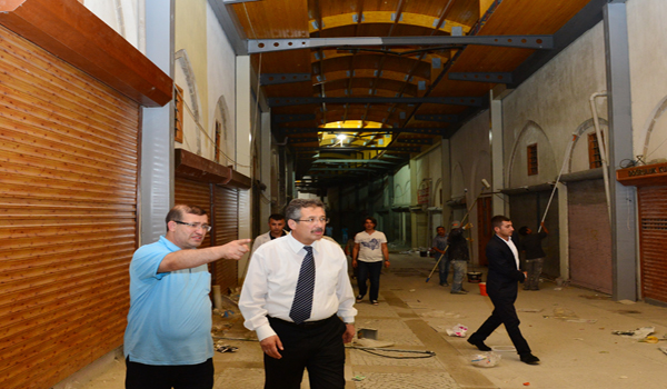 BAŞKAN POYRAZ ÇARŞILARI DENETLEDİ