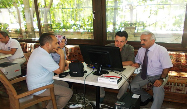 ÜNİVERSİTE ADAYLARINA DANIŞMANLIK