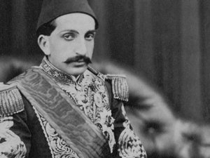 Sultan II. Abdülhamid nasıl öldü?