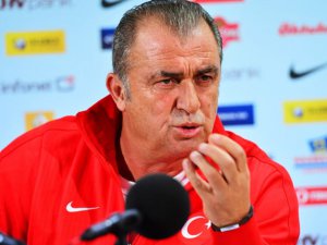 Canlı yayında Terim'in yeni adresini açıkladı!