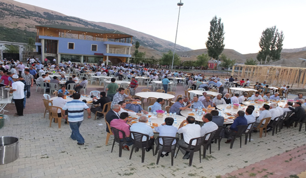 ÇAĞLAYANCERİTLİLER KAYMAKAMINDA VEDA YEMEĞİ