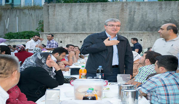 GÜVENÇ: BAYRAMLARI, ANLAM VE ÖNEMİNE UYGUN OLARAK KUTLAMALIYIZ.