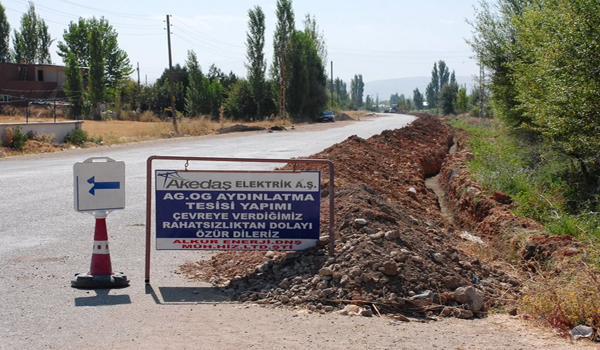 YENİ ENERJİ İLETİM HATTI YERALTINA ALINIYOR